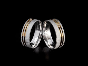 Aliança de Prata Namoro Compromisso  Diamantada Liso com Friso de Ouro 18k com Altura de 6,5 cm