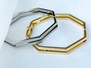 Bracelete Geométrico Vazado Folheado a Ouro 18k